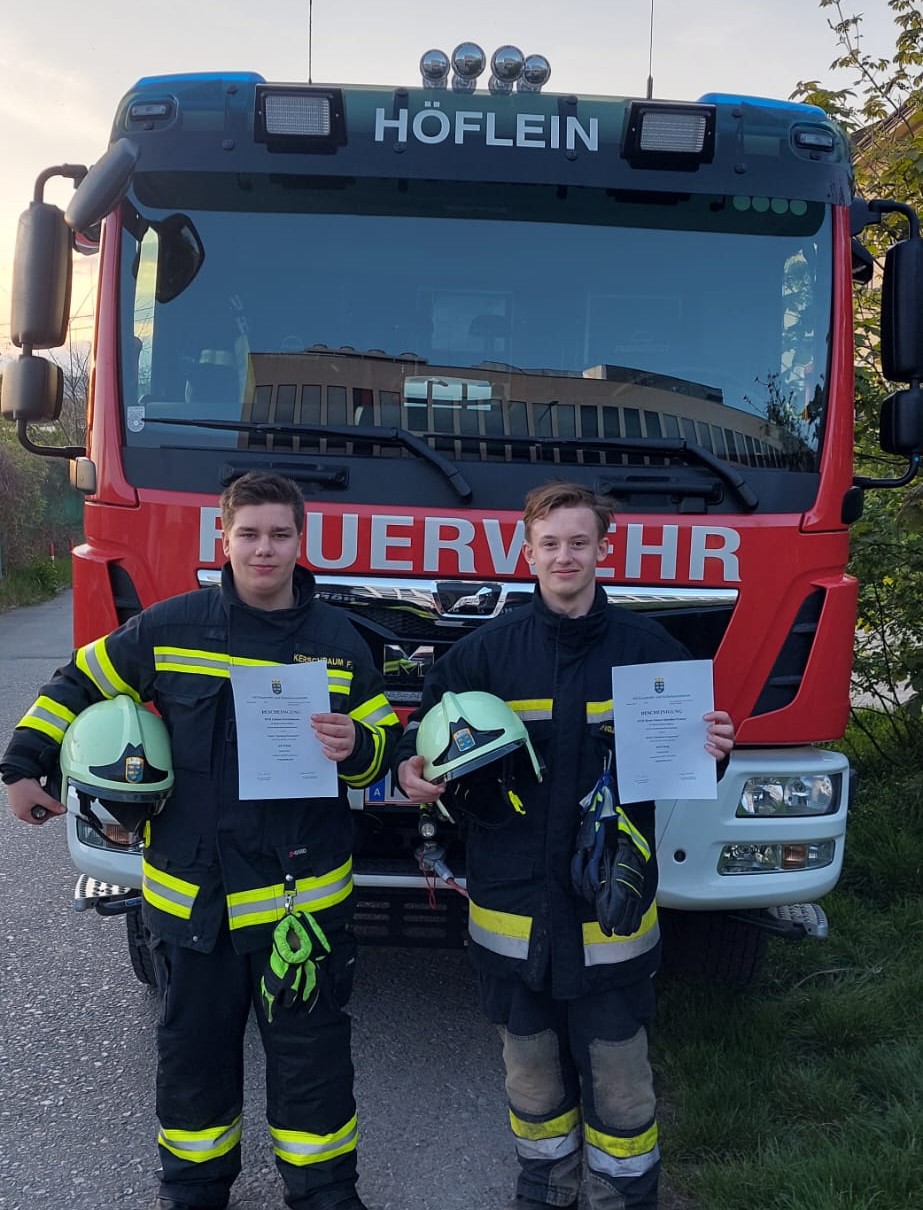 2 neue Feuerwehrmänner